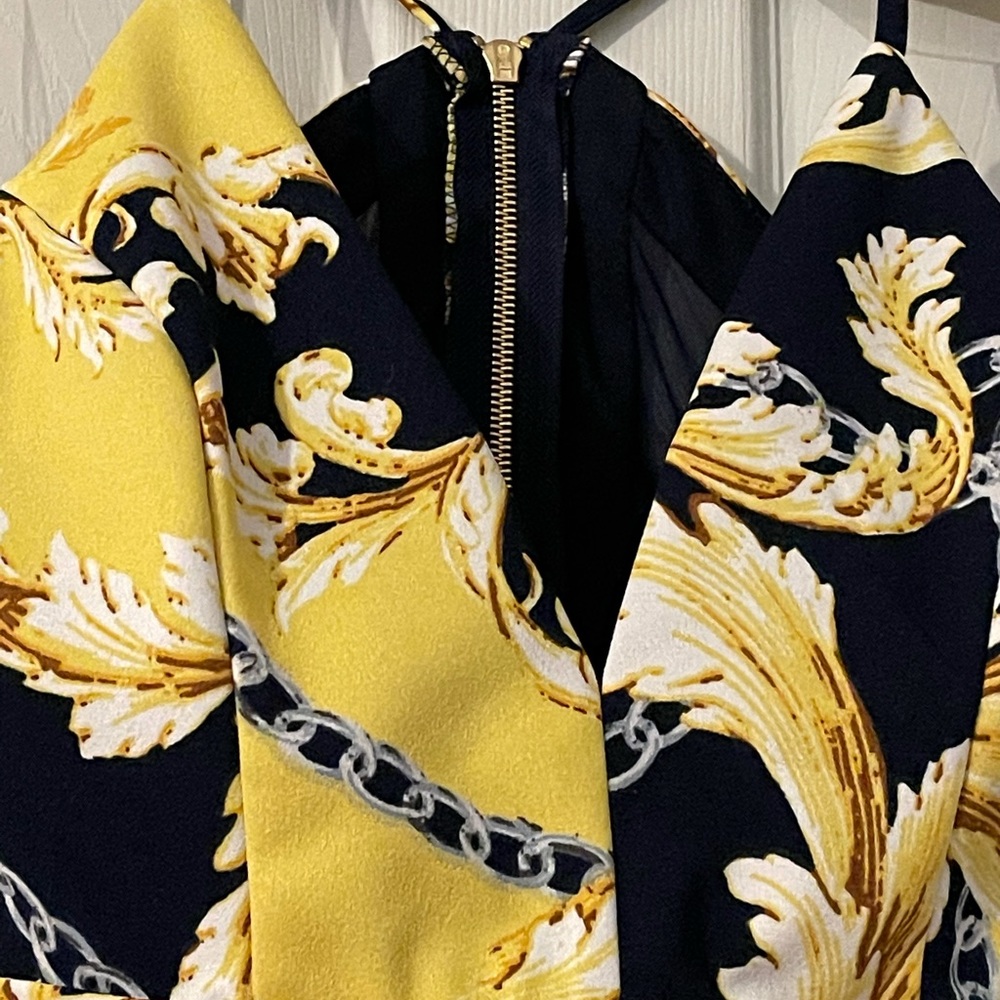 Racerback Printed Bodycon Dress_S Juniors - Picture 4 of 13